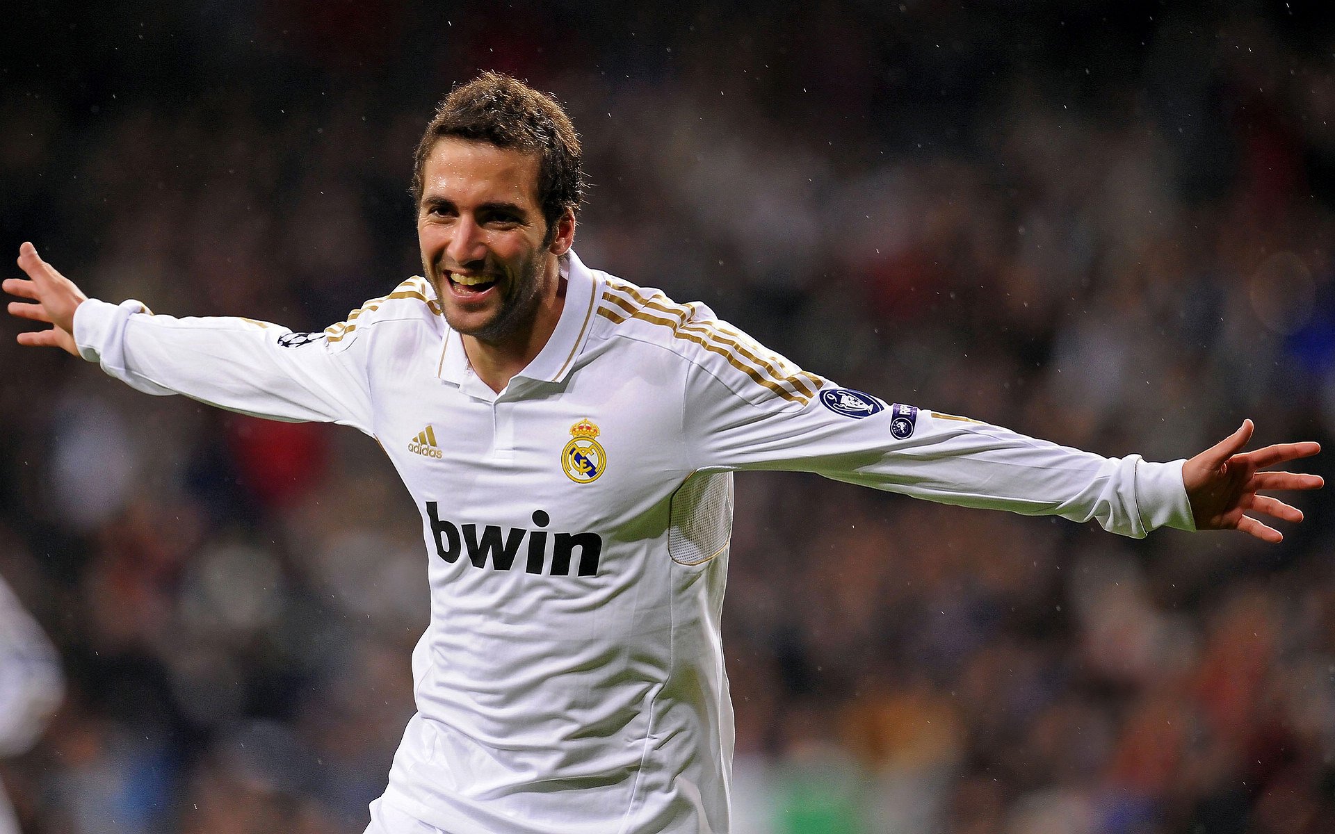 开云 官网 入口-“灾难与奇迹:联盟历史上的最戏剧性比赛”,《灾难》